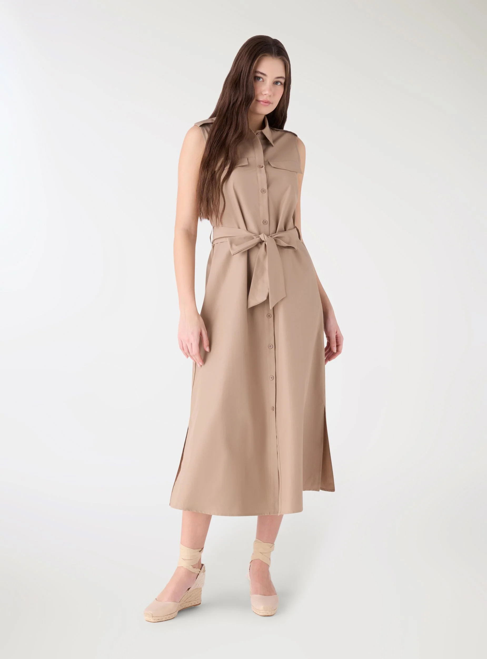 Vestito chemisier smanicato con cintura
