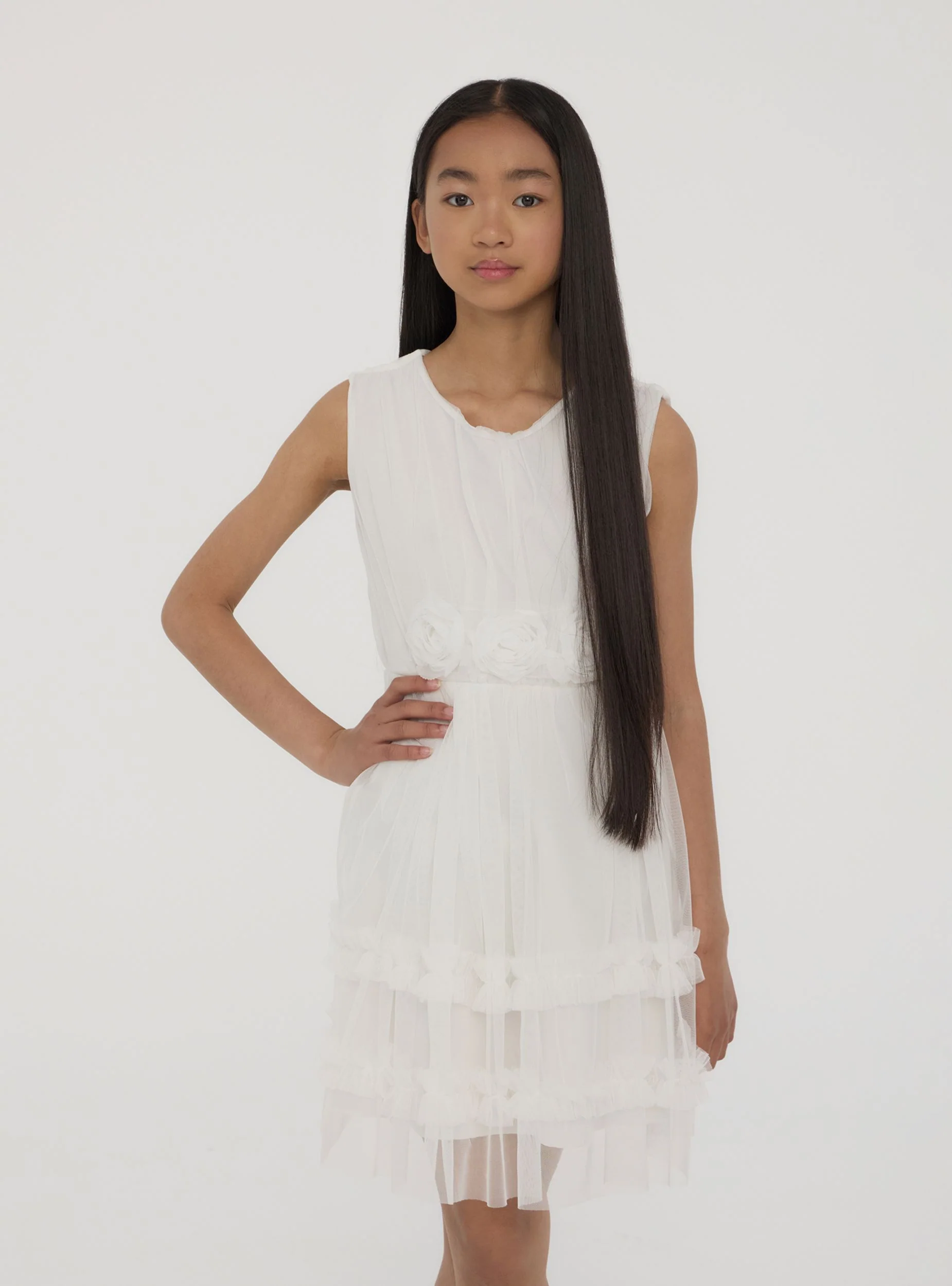 Vestito con balze e applicazioni floreali - Image 7