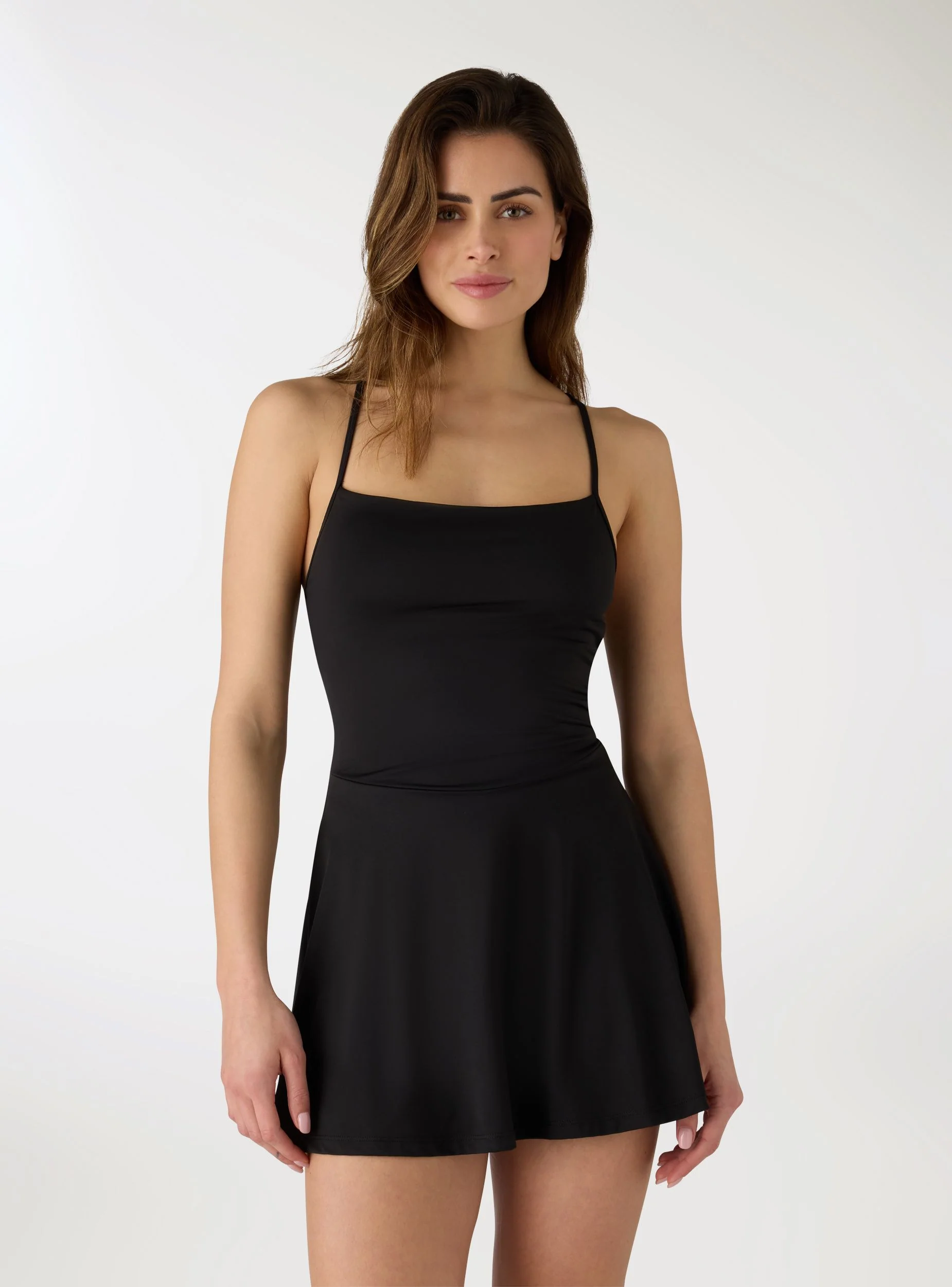 Vestito con coppe e spalline incrociate - Image 2
