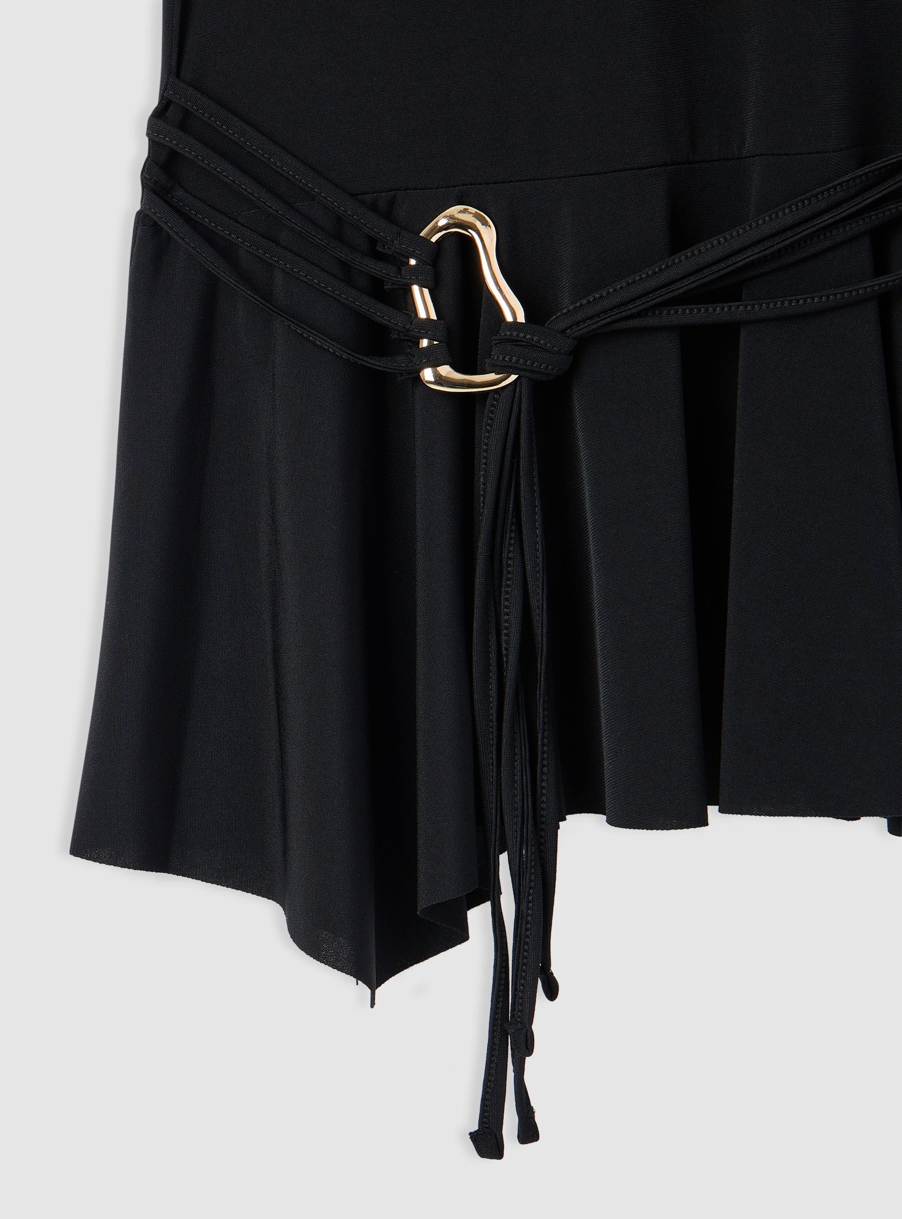 Vestito corto con spalle scoperte e cintura - Image 2