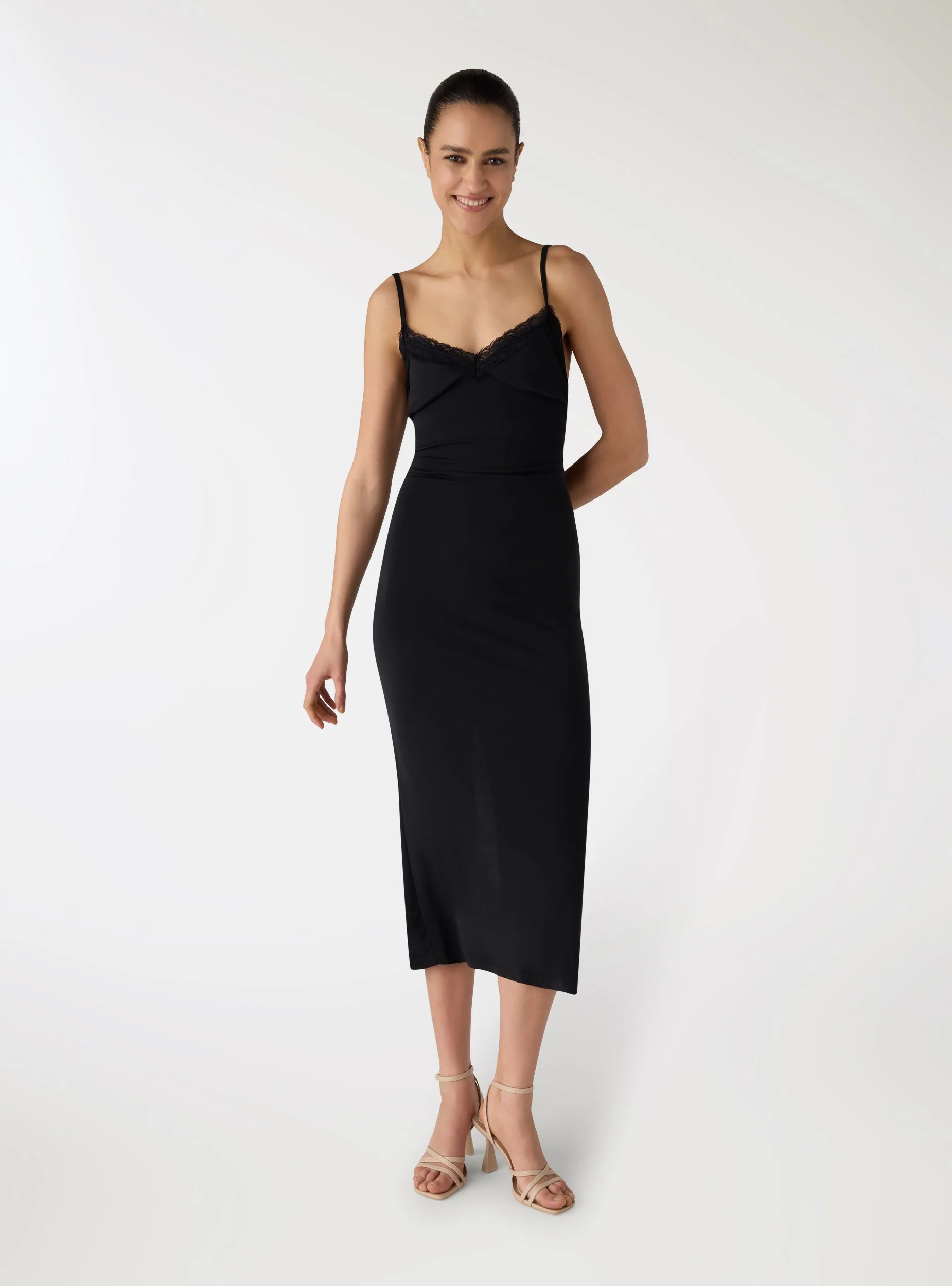 Vestito lungo con bordo in pizzo - Image 2
