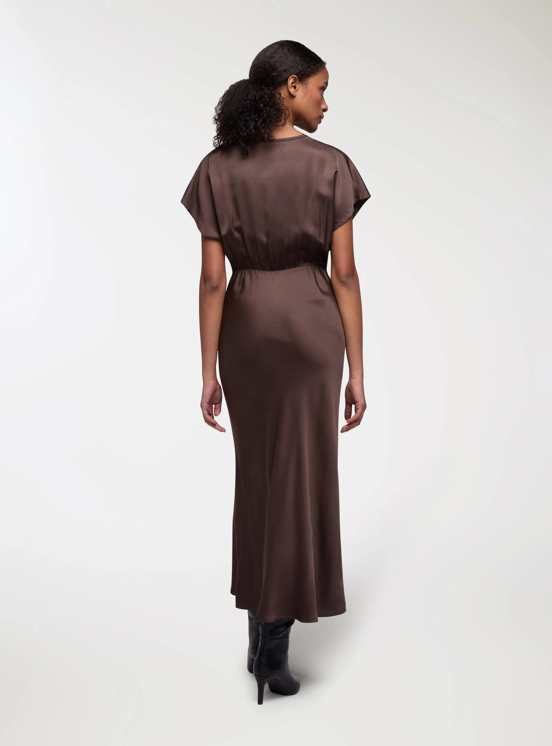 Vestito lungo con inserti in pizzo - Image 2