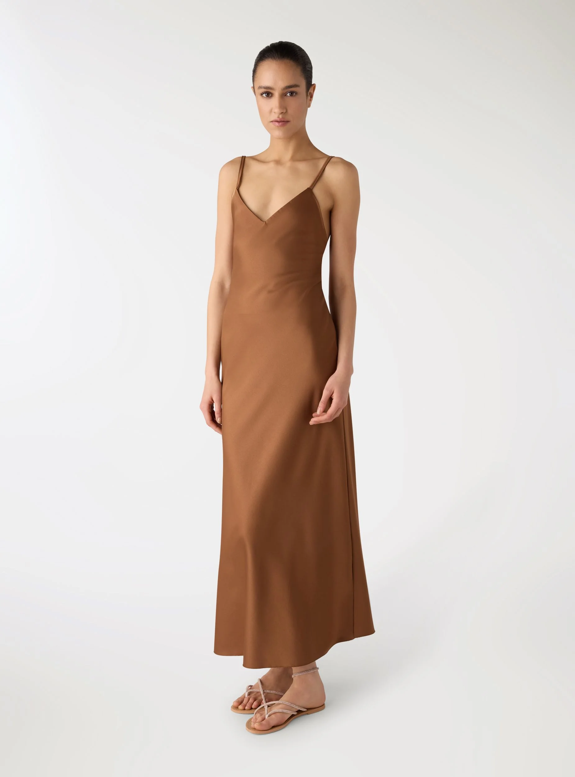 Vestito lungo con schiena nuda satin - Image 3