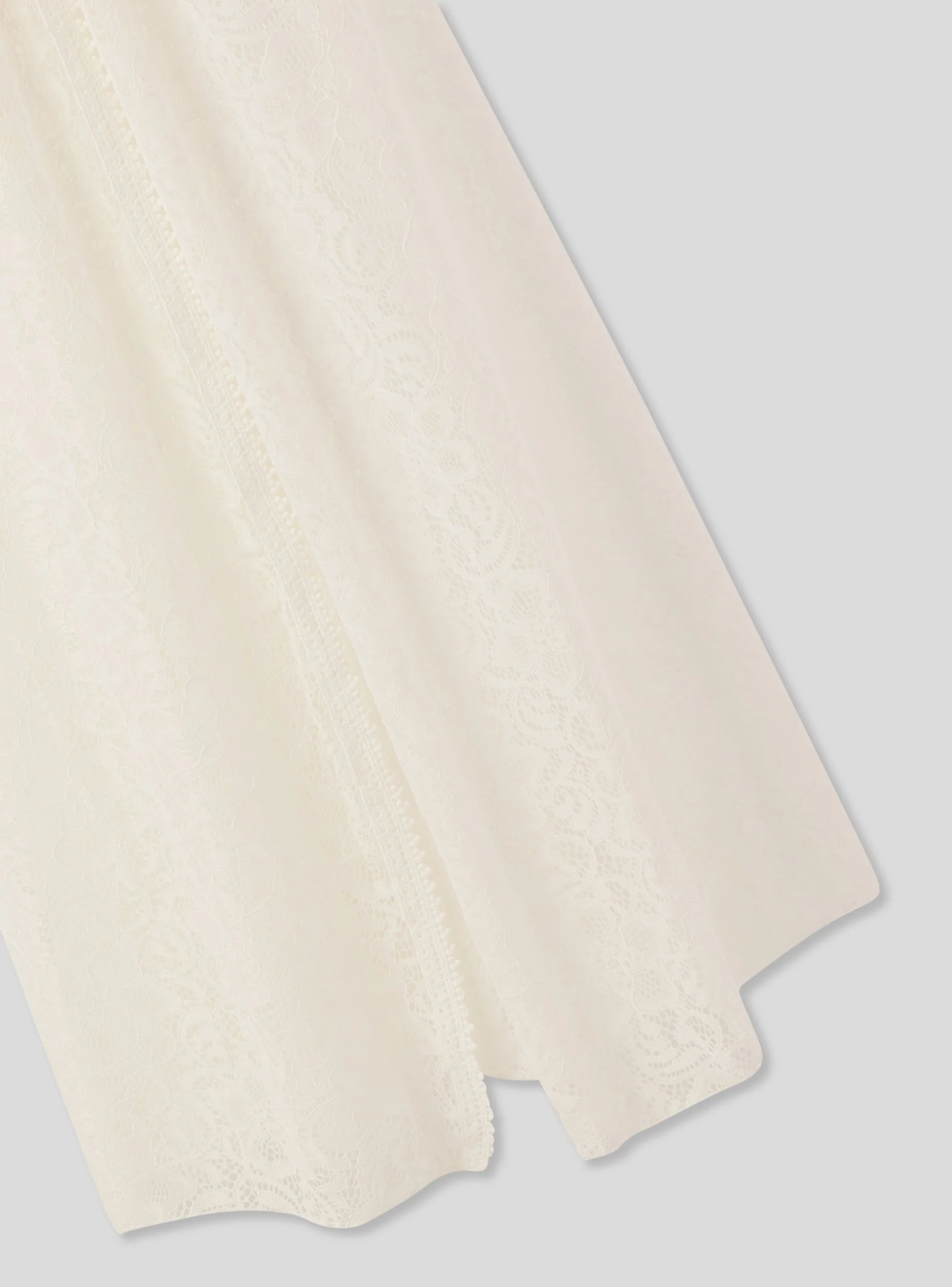 Vestito lungo in pizzo con shorts - Image 5
