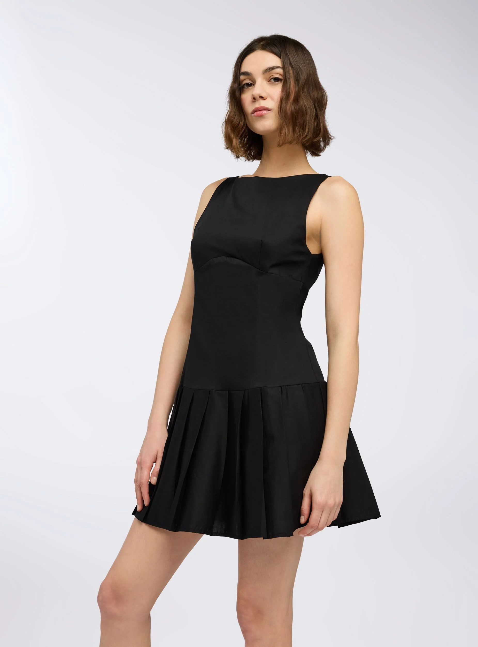 Vestito smanicato a pieghe - Image 4