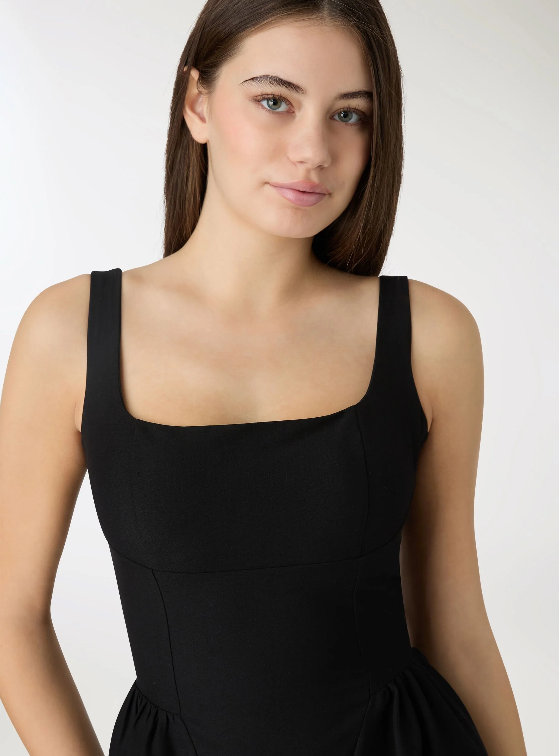 Vestito stile bambolina